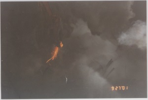 Foto genomen door Frank Silecchia op September 27, 2001. Het roodgloeiend staal duidt op een temperatuur van 845°C - 1045°C